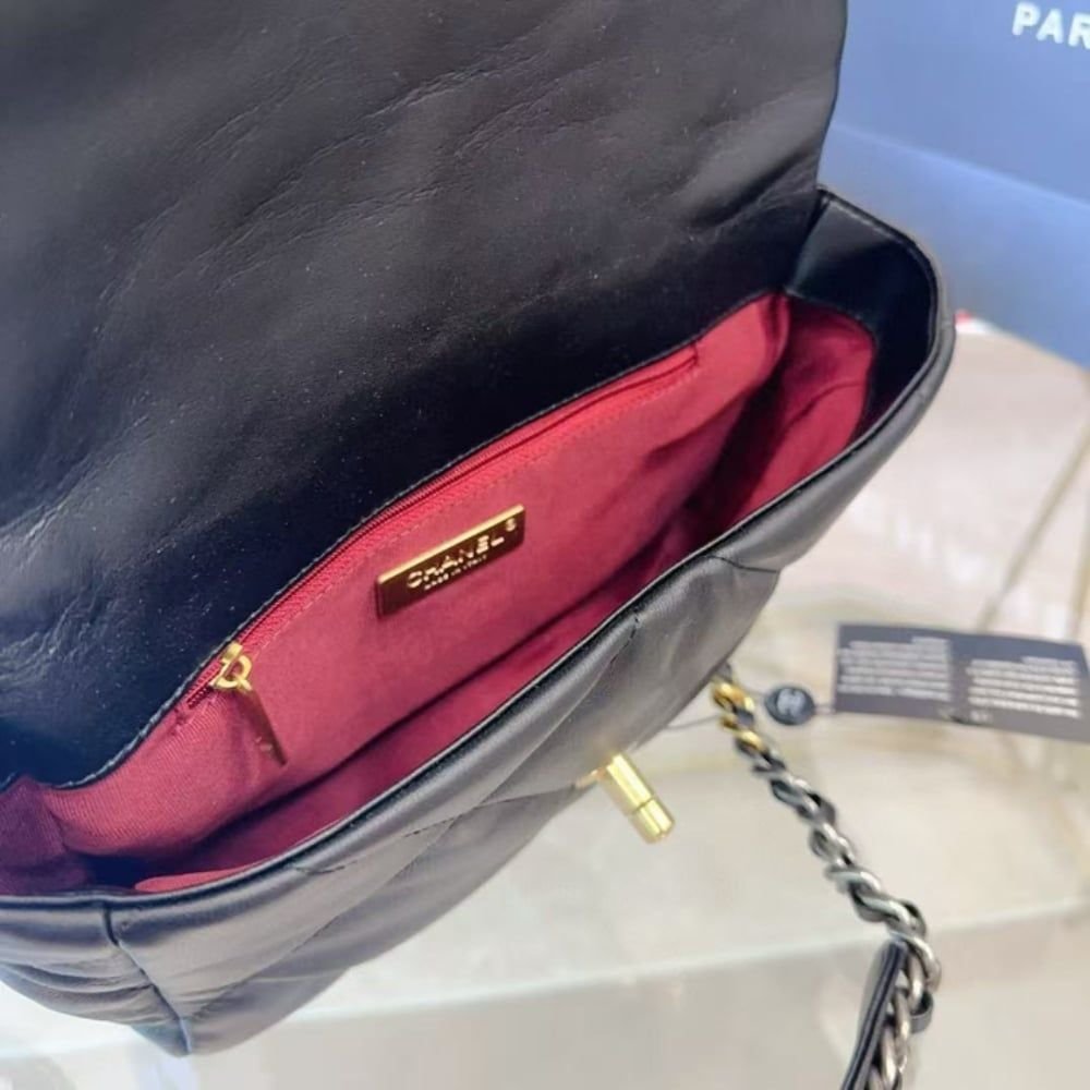 Chanel 19 Small Flap Bag Black 25cm