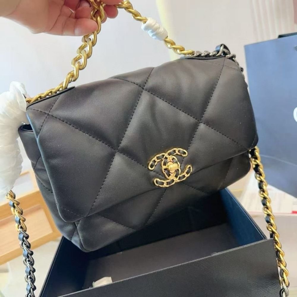 Chanel 19 Small Flap Bag Black 25cm