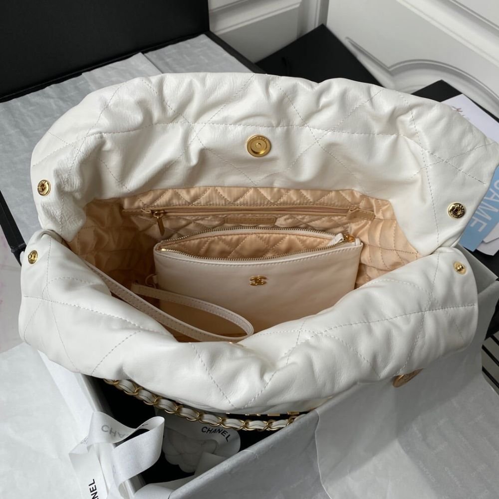 Chanel 22 Maxi Handbag White 42Cm AS3261