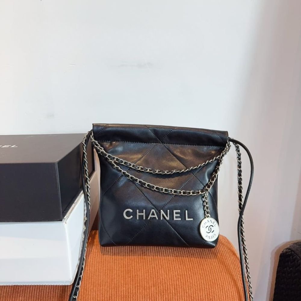 Chanel 22 Mini Handbag Black 22Cm