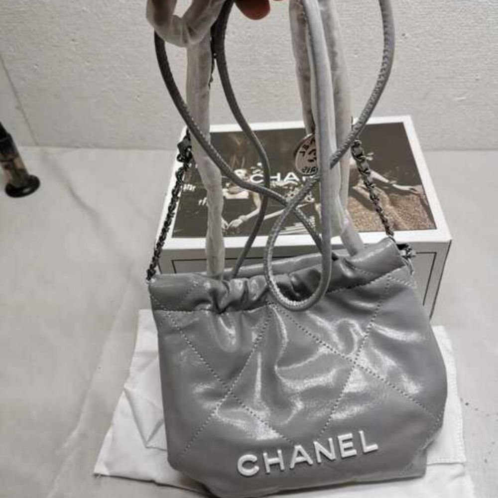 Chanel 22 Mini Handbag Gray 18cm