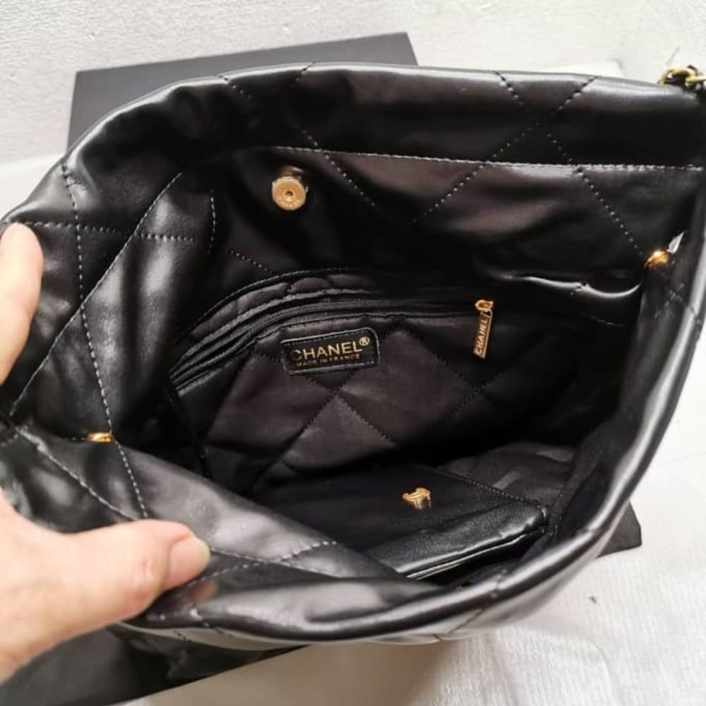 Chanel 22 Small Handbag Black 30cm AS3260 B08037 94305