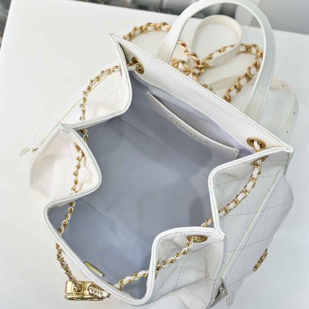 Chanel 25 Medium Size Backpack Grain Effect And Gold Metal White 23Cm AS5600 B20304 10601