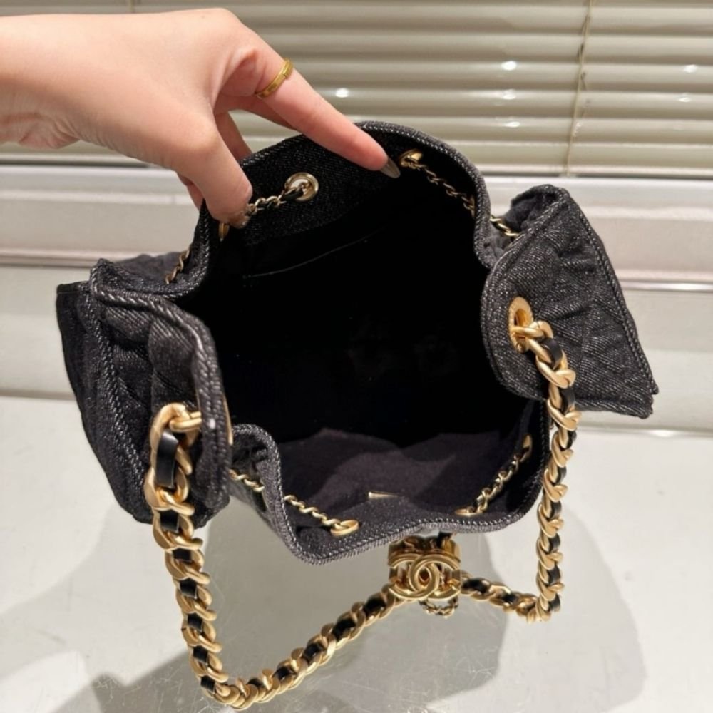Chanel 25 Small Handbag Grained And Gold Tone Metal Washed Denim Black 26Cm AS5293 B20520 U0725