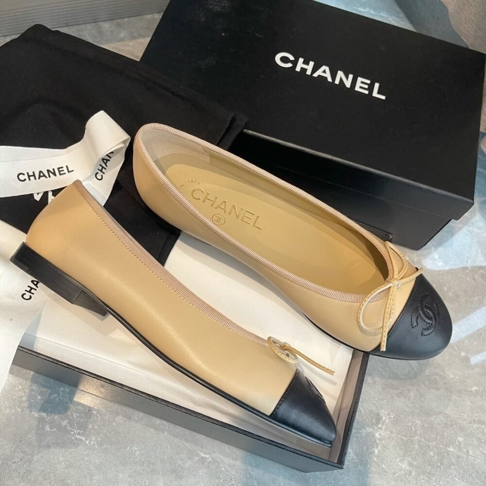 Chanel Ballet Flats Beige Black G02819 X01000 C0204