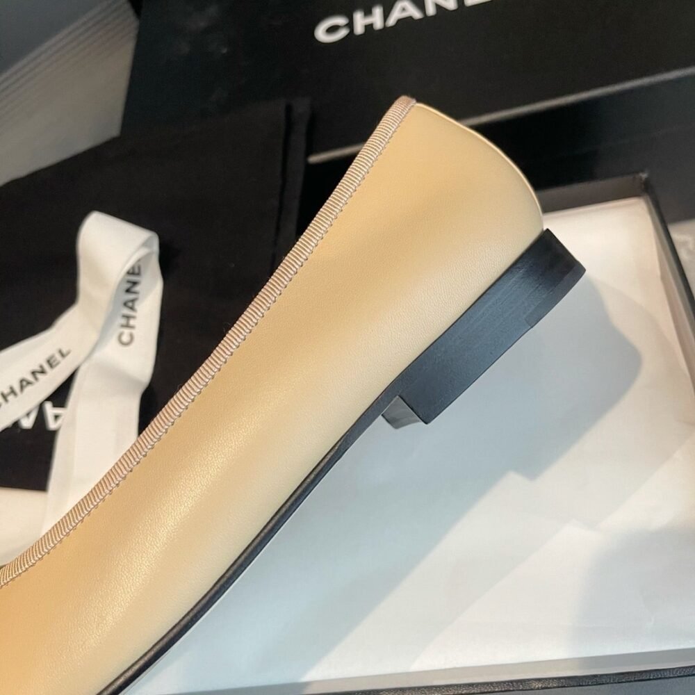 Chanel Ballet Flats Beige Black G02819 X01000 C0204