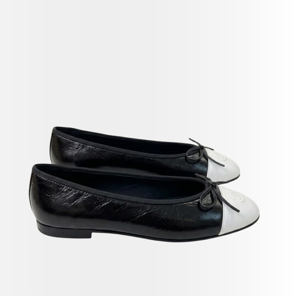 Chanel Ballet Flats Black And White