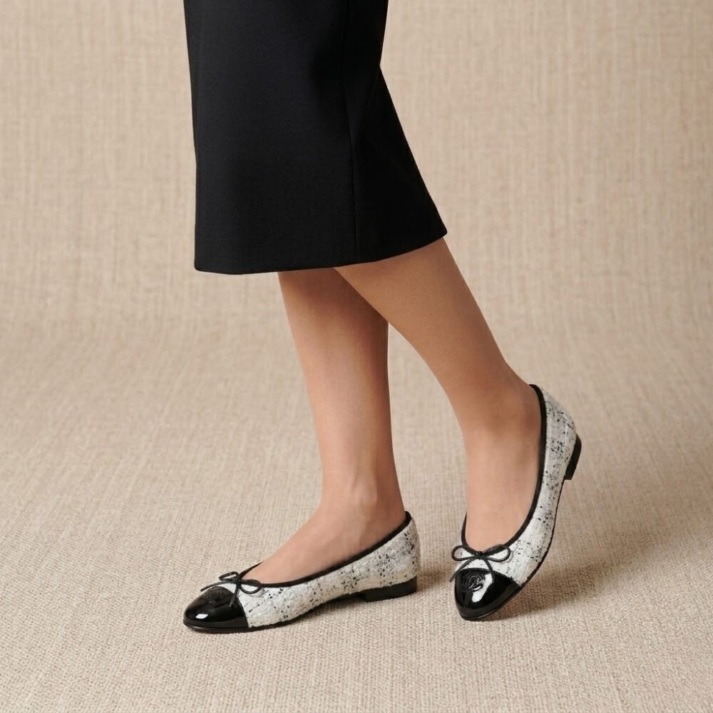 Chanel Ballet Flats Tweed White Black