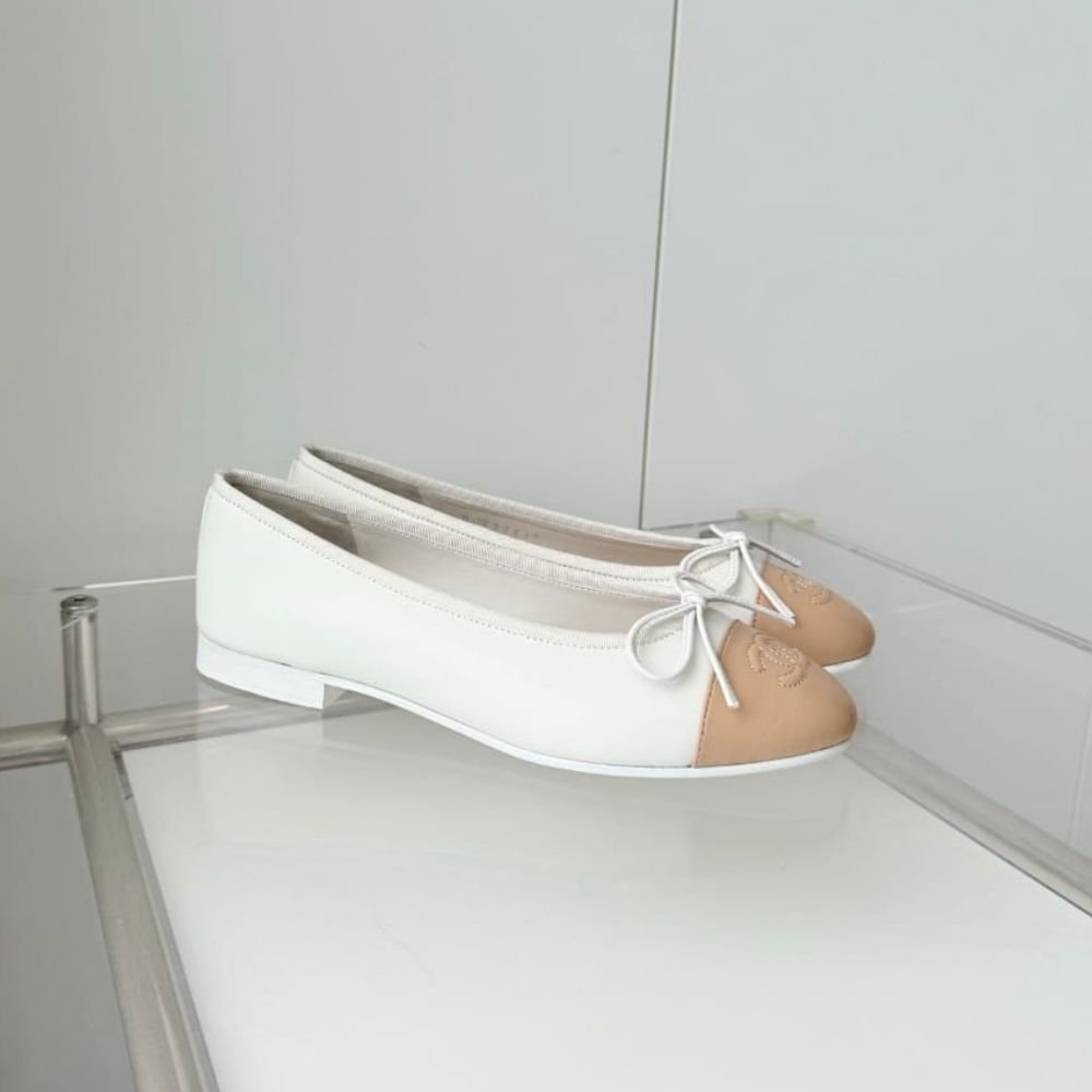 Chanel Ballet Flats White And Beige