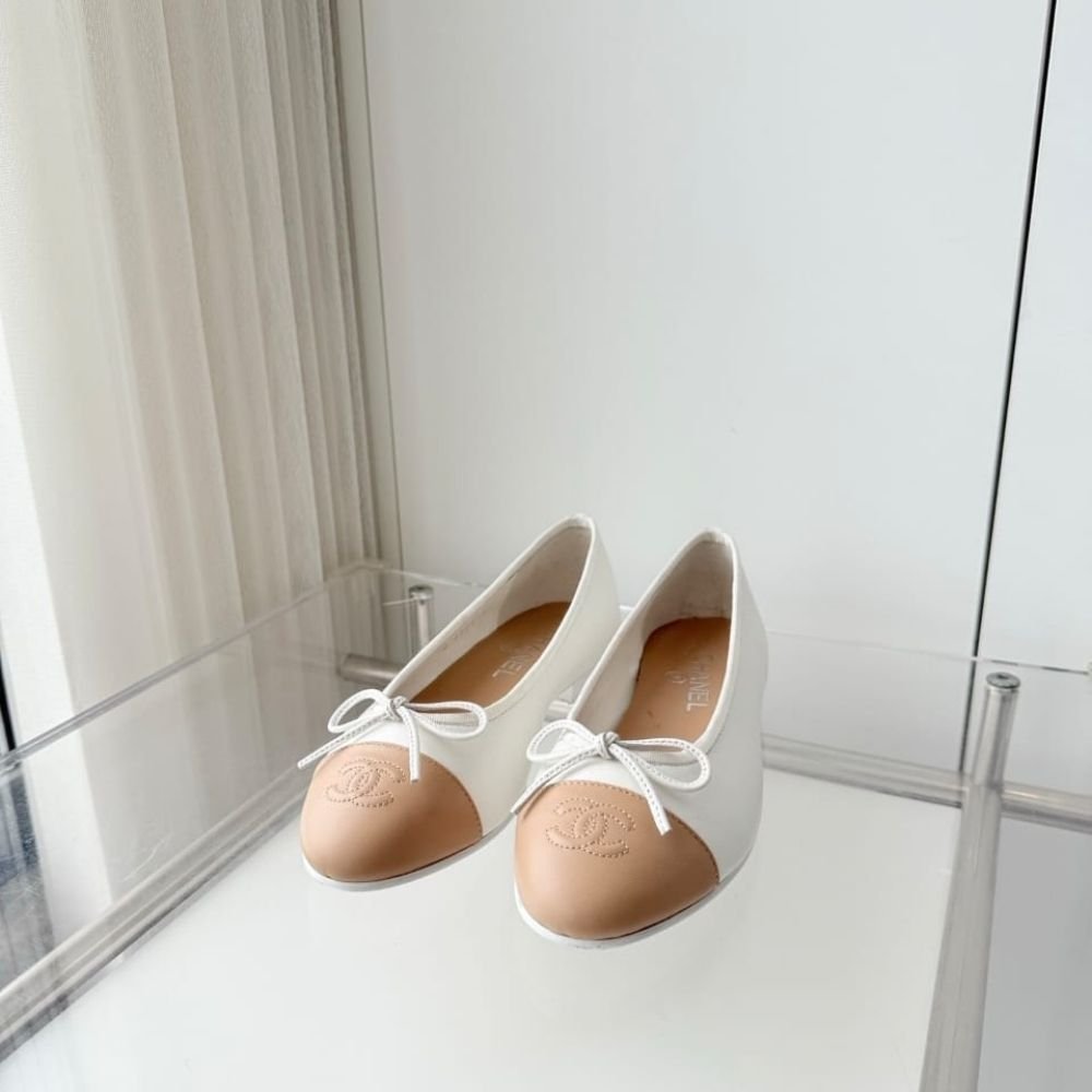 Chanel Ballet Flats White And Beige