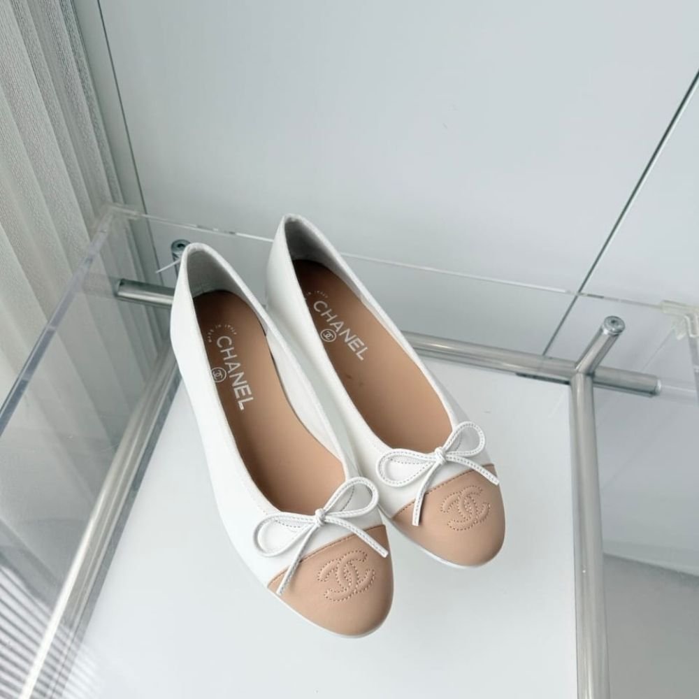 Chanel Ballet Flats White And Beige
