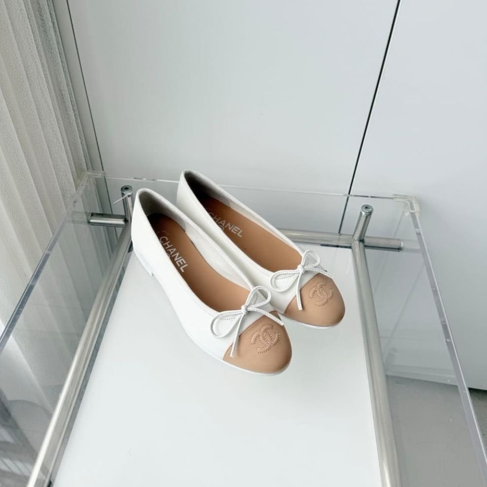 Chanel Ballet Flats White And Beige