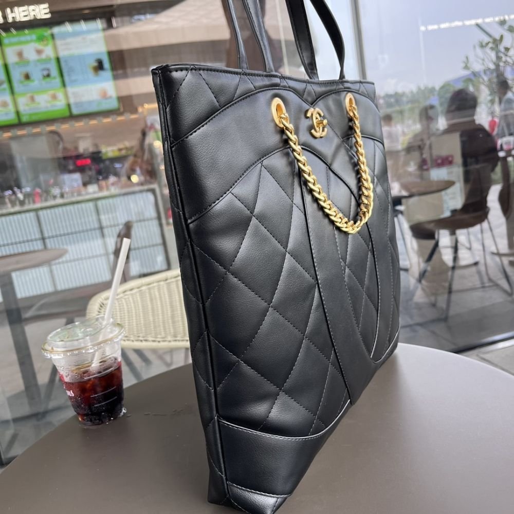 Chanel CC Caviar Shopping Bag Black 37Cm