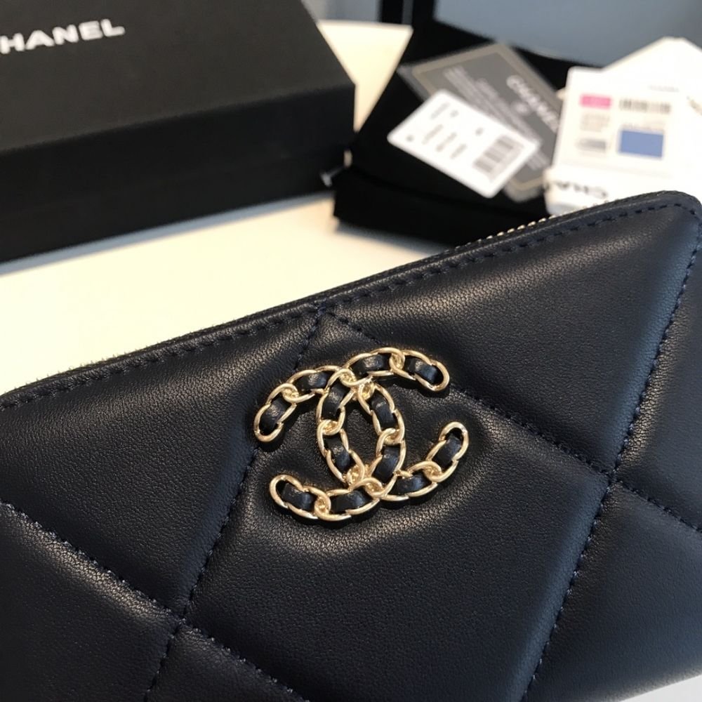 Chanel CC Red Black Wallet 16Cm