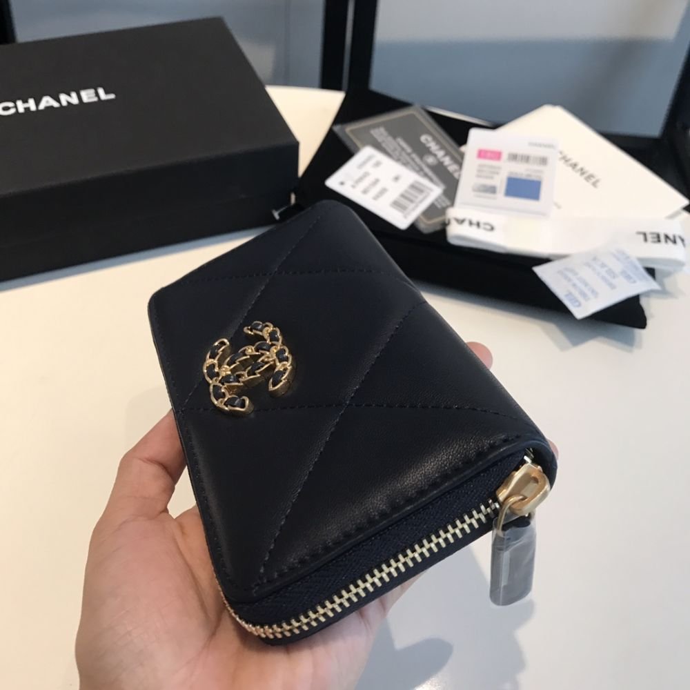 Chanel CC Red Black Wallet 16Cm