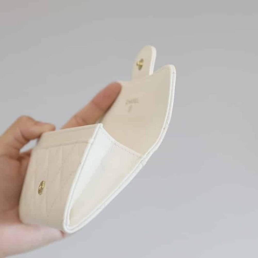 Chanel Classic Card Holder Wallet White 11Cm AP0214 B10583 10601