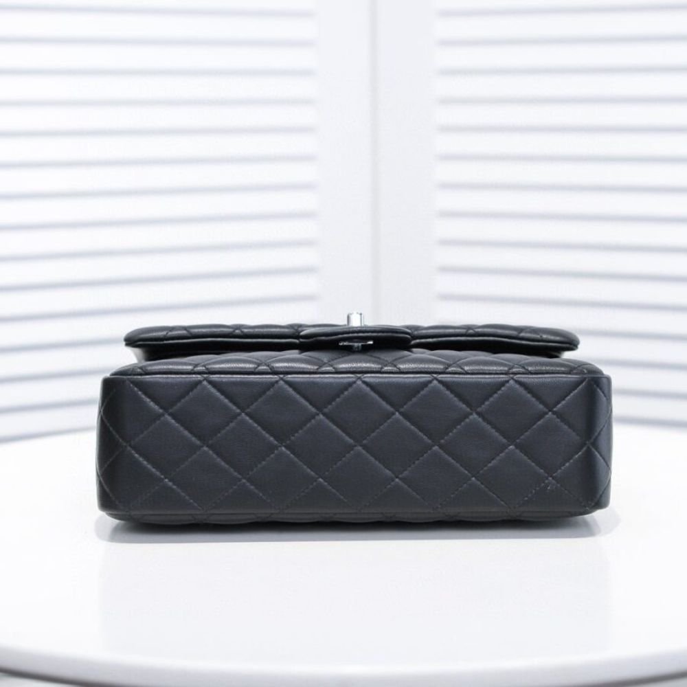 Chanel Classic Medium Flap Bag Black Leather With Silver Hardware 25cm A01113 Y01480 94305