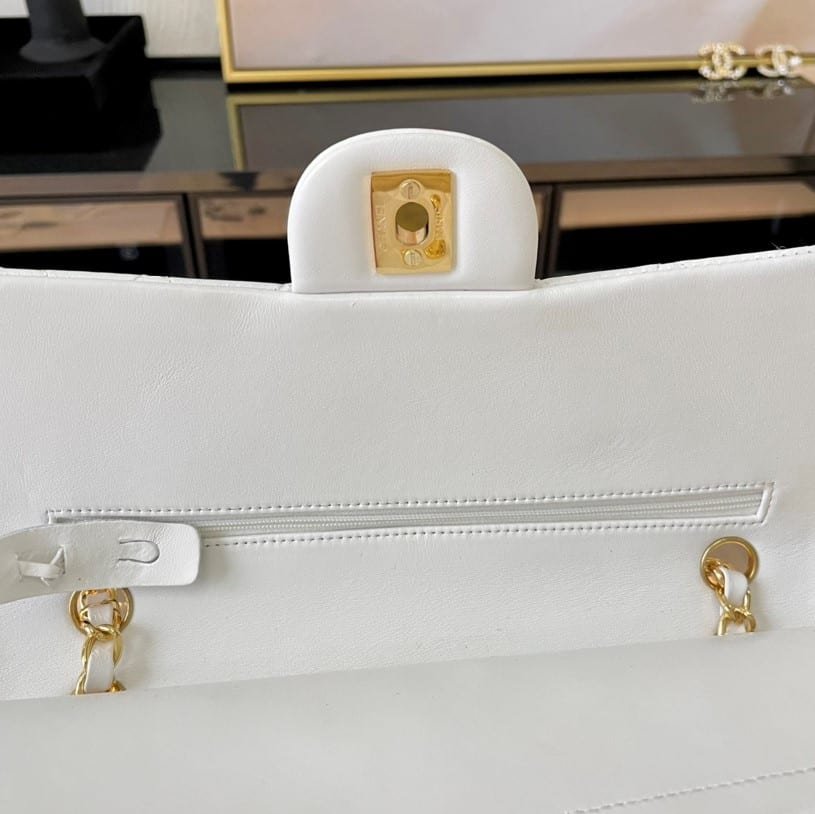 Chanel Classic Medium Handbag White 25Cm A01112