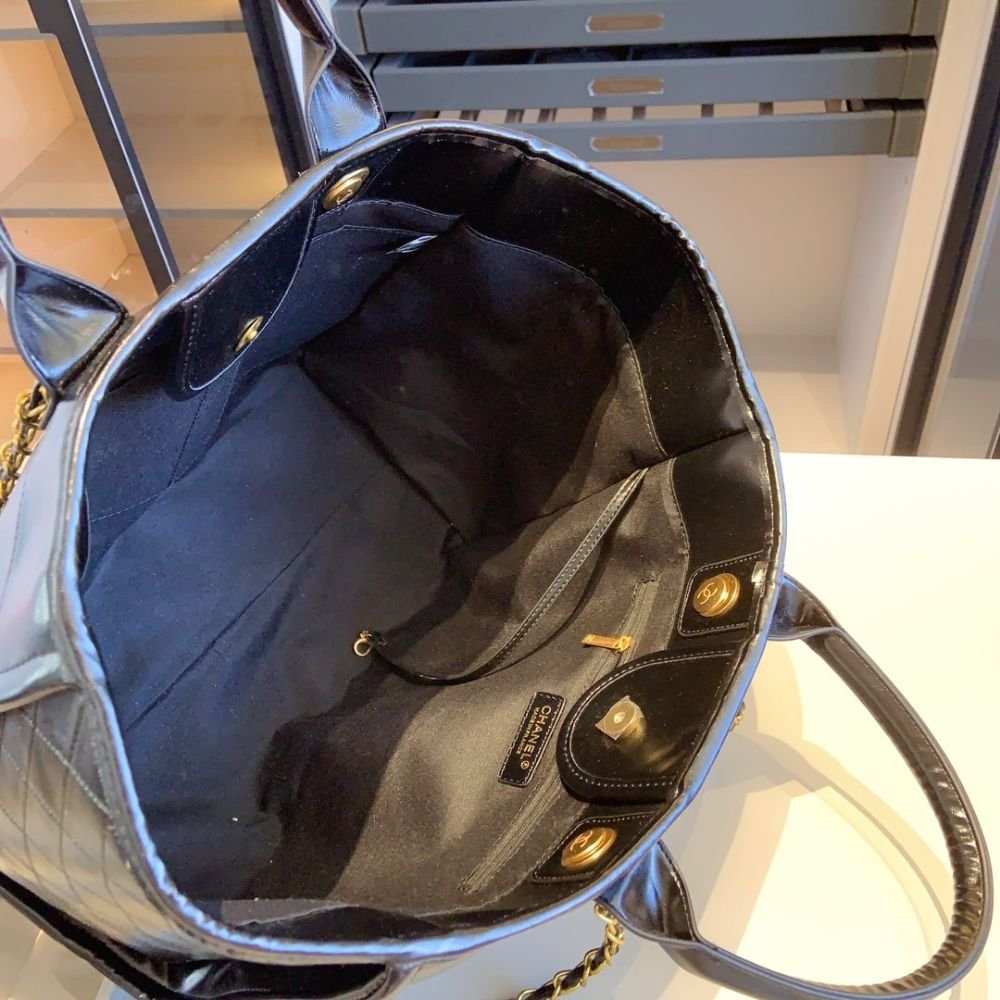 Chanel Deauville Medium Shopping Bag Paris Heritage Black 39Cm