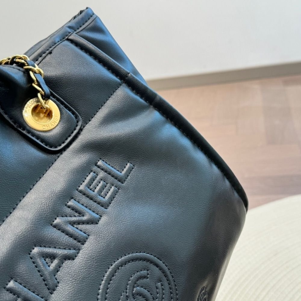 Chanel Deauville Medium Shopping Bag Paris Heritage Black 39Cm