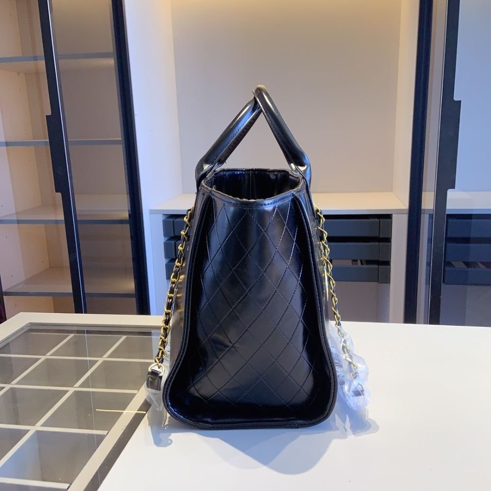 Chanel Deauville Medium Shopping Bag Paris Heritage Black 39Cm