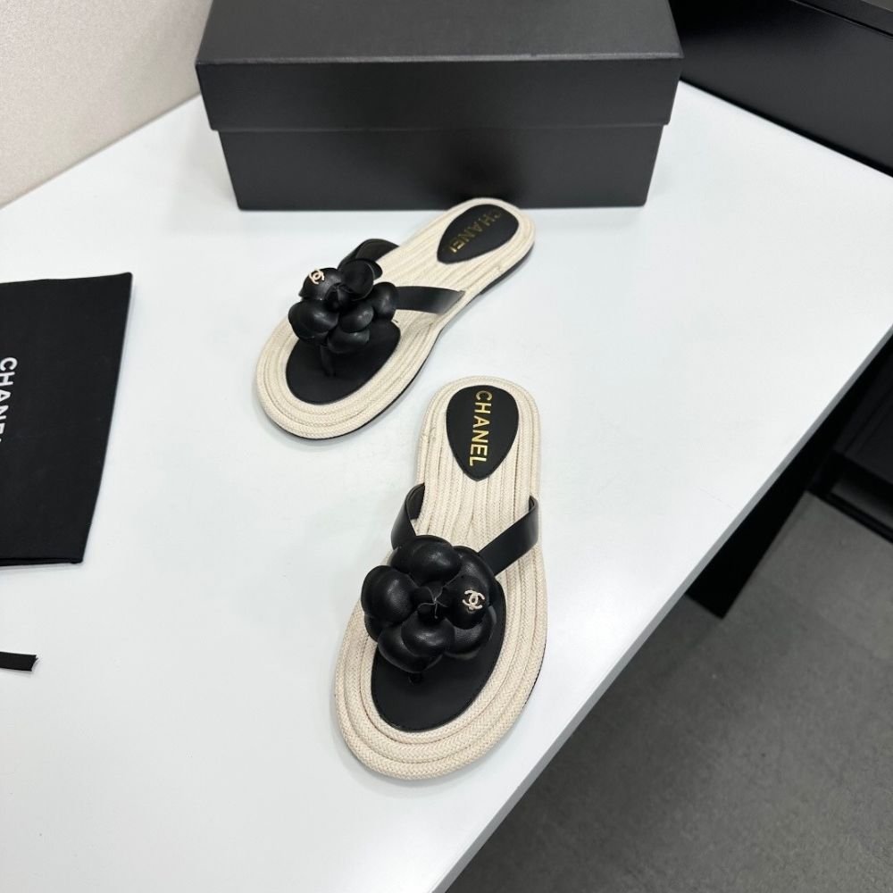 Chanel Flip Flops With Camellia Black