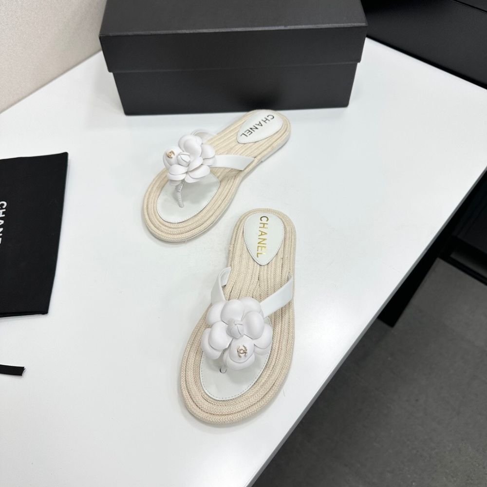 Chanel Flip Flops With Camellia White