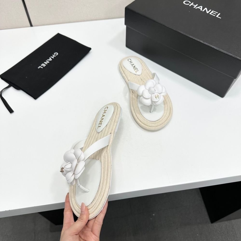 Chanel Flip Flops With Camellia White