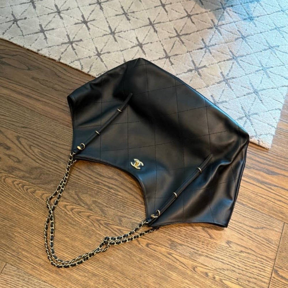 Chanel Large Shopping Bag And Gold Tone Metal Black 33Cm AS5463 B20565 94305