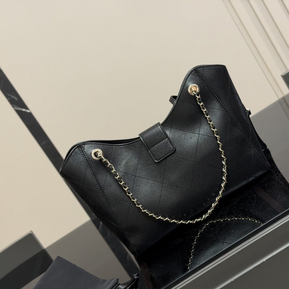 Chanel Large Shopping Bag Grained Leather Black 32Cm