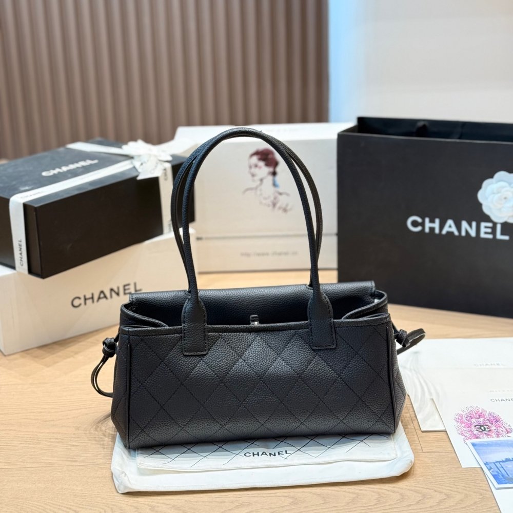 Chanel Medium Handle Bag Black Pebbled Leather 30Cm