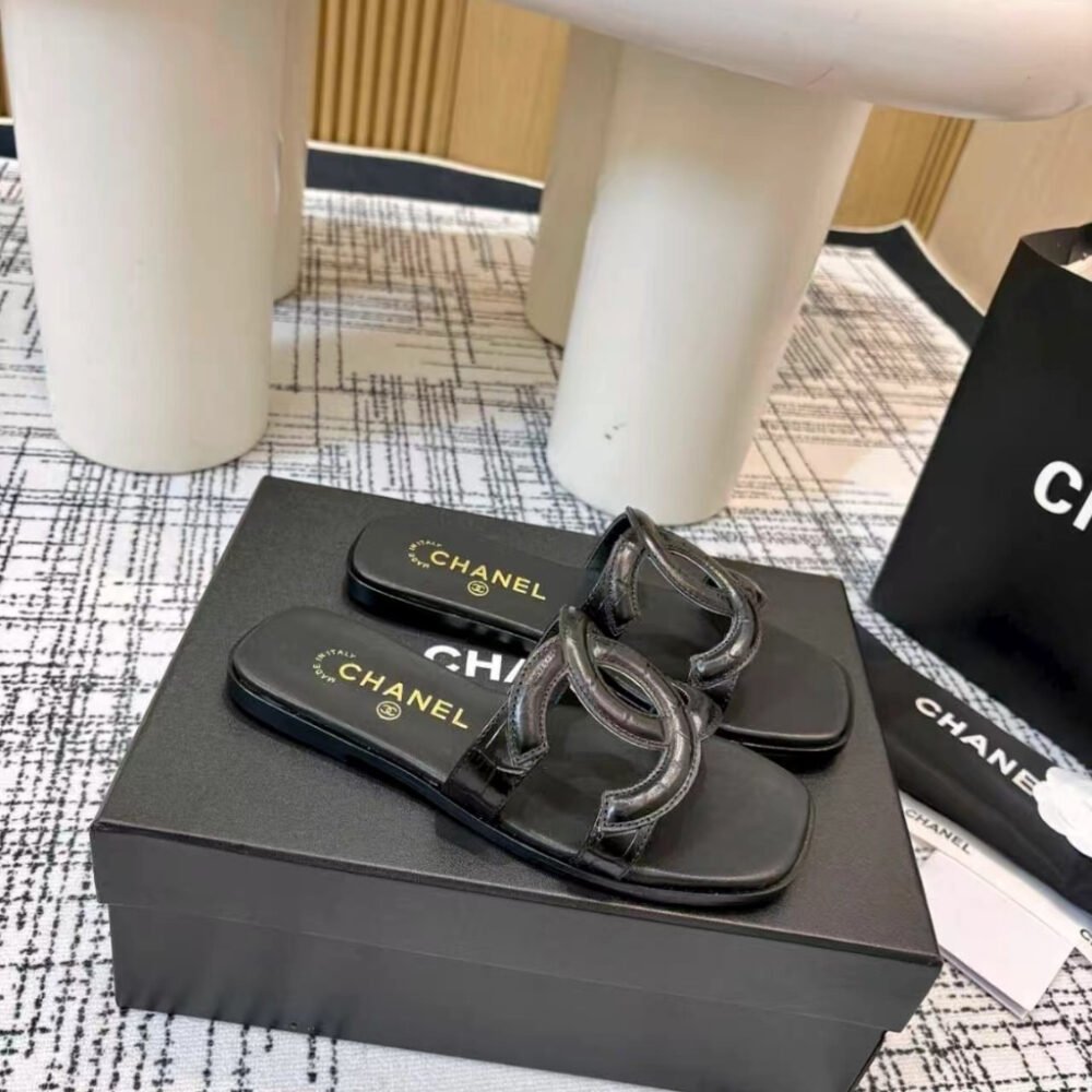 Chanel Mules Leather Black G47250 X01000 94305