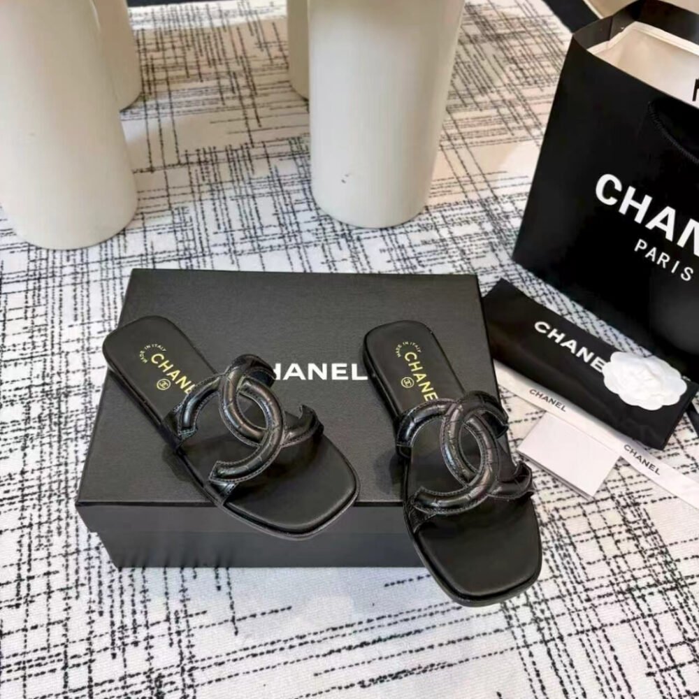Chanel Mules Leather Black G47250 X01000 94305