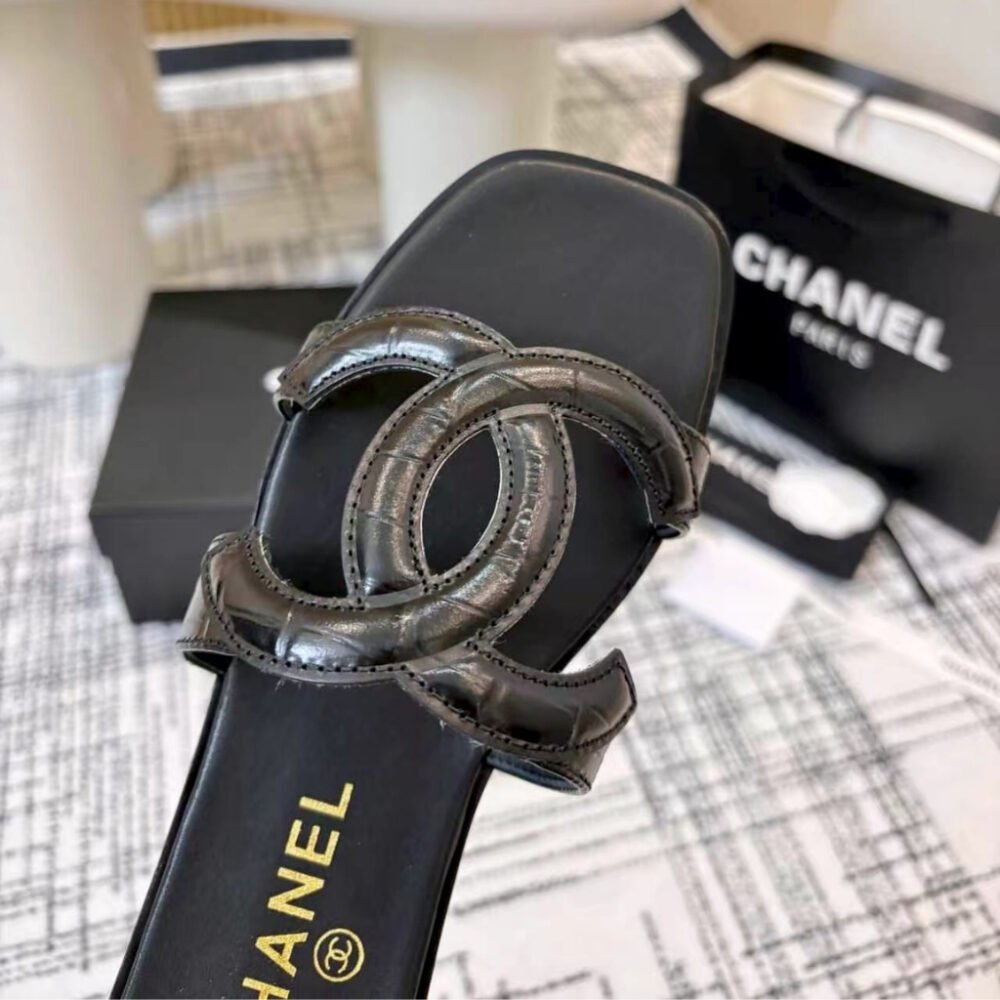 Chanel Mules Leather Black G47250 X01000 94305