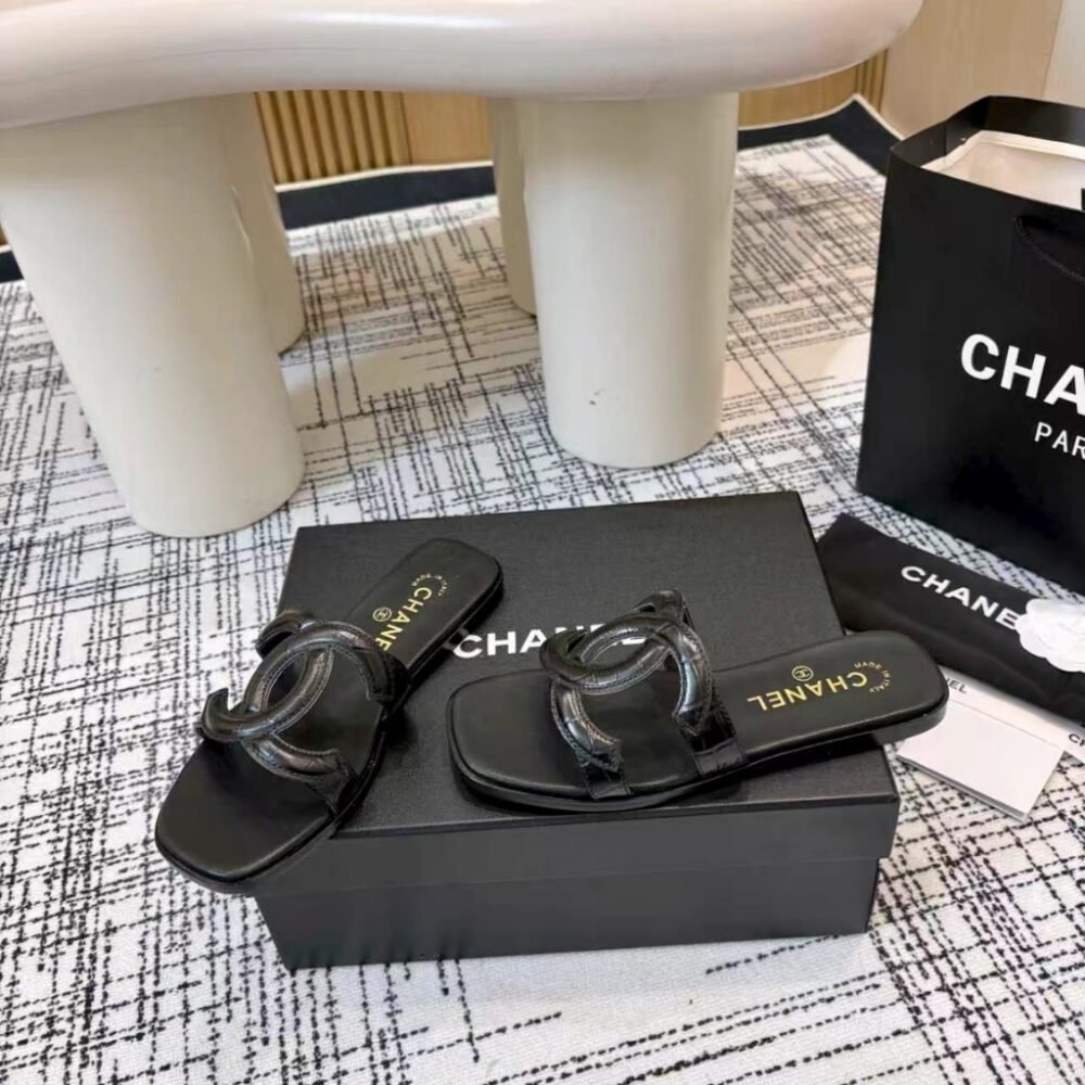 Chanel Mules Leather Black G47250 X01000 94305
