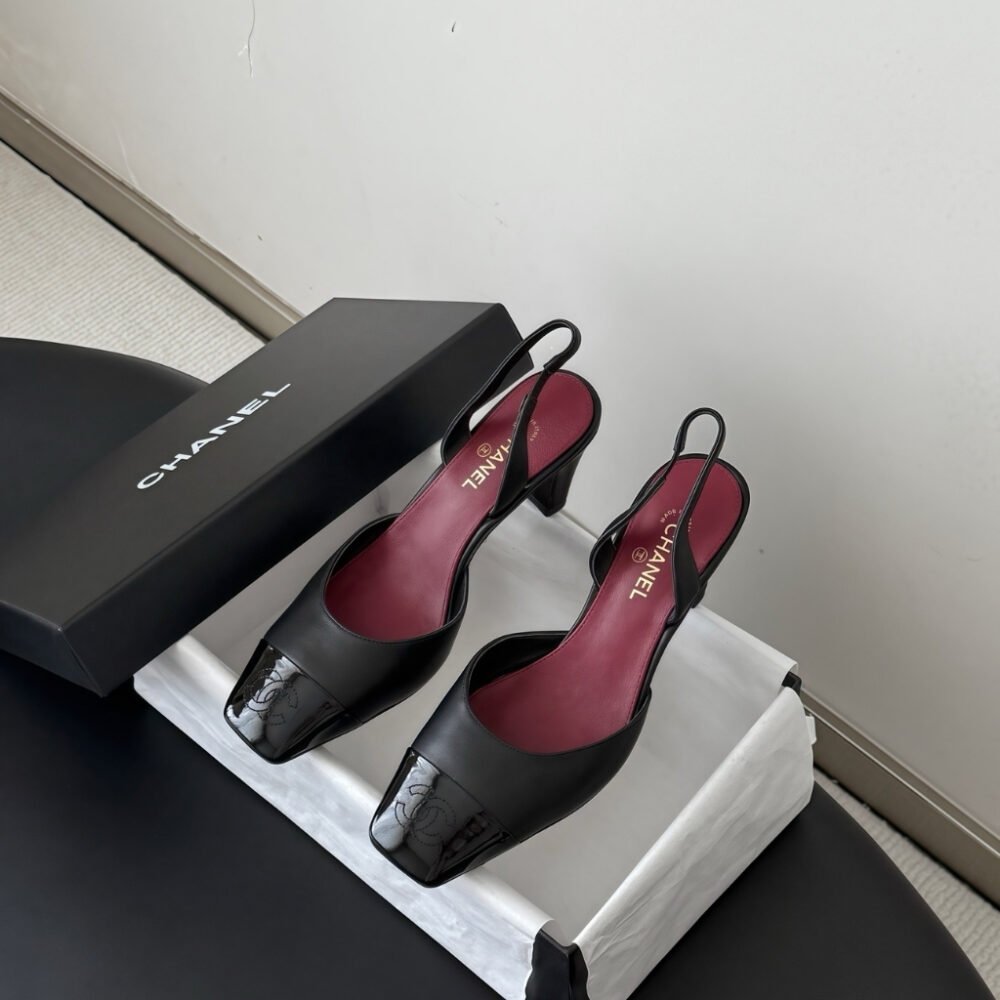 Chanel Slingbacks Smooth And Shiny Leather Black G47515 B25781 94305