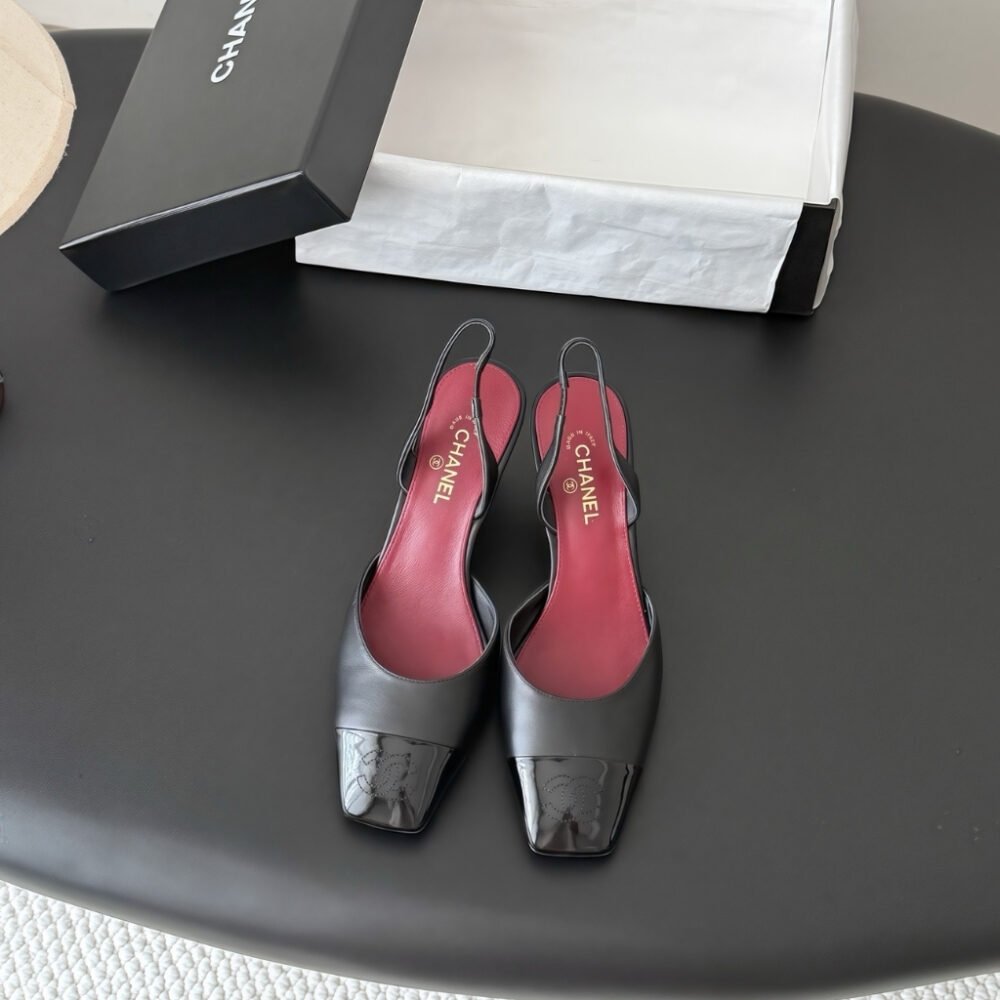 Chanel Slingbacks Smooth And Shiny Leather Black G47515 B25781 94305