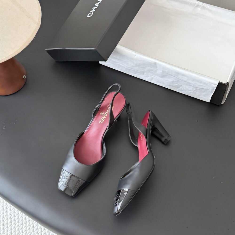Chanel Slingbacks Smooth And Shiny Leather Black G47515 B25781 94305