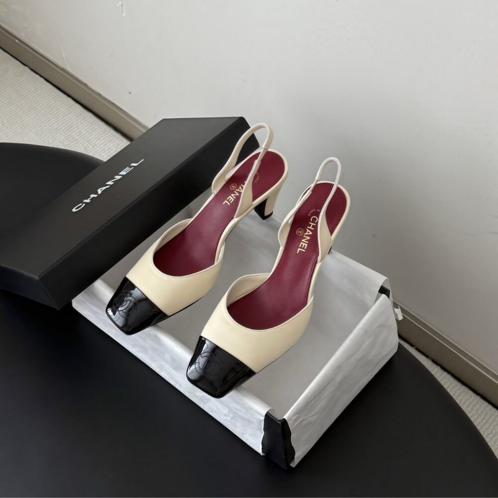 Chanel Slingbacks Smooth And Shiny Leather Ivory Black G47515 B25781 UD079