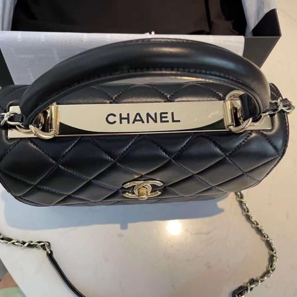 Chanel Small Flap Bag With Top Handle Bag With Gold Metal Black 25Cm A92236 Y60767 94305