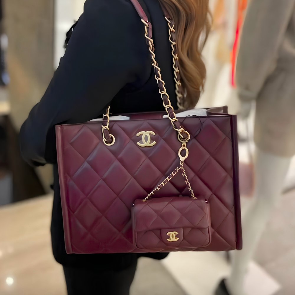Chanel Small Shopping Bag Gold Tone Burgundy 31Cm AS4940 B17067 NY570