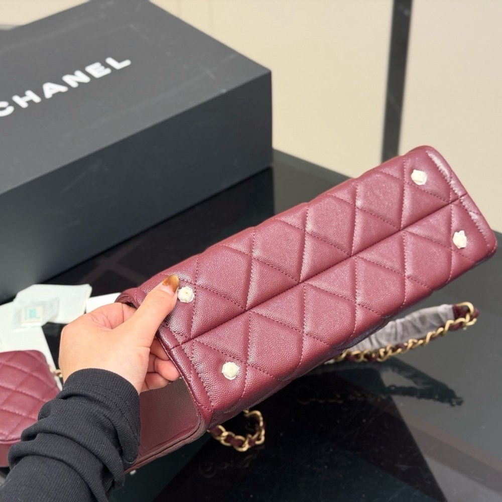 Chanel Small Shopping Bag Gold Tone Burgundy 31Cm AS4940 B17067 NY570