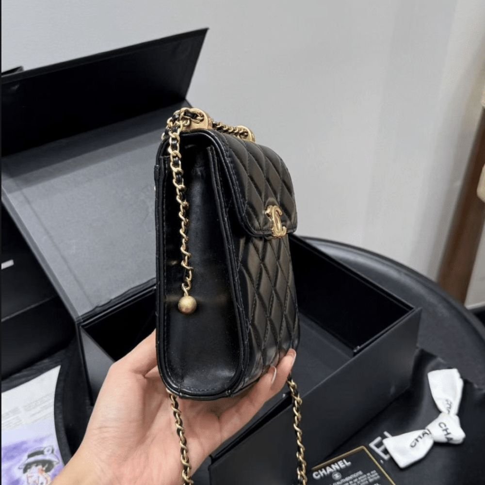 Chanel Trendy CC Phone Holder Crossbody Bags Black 17Cm