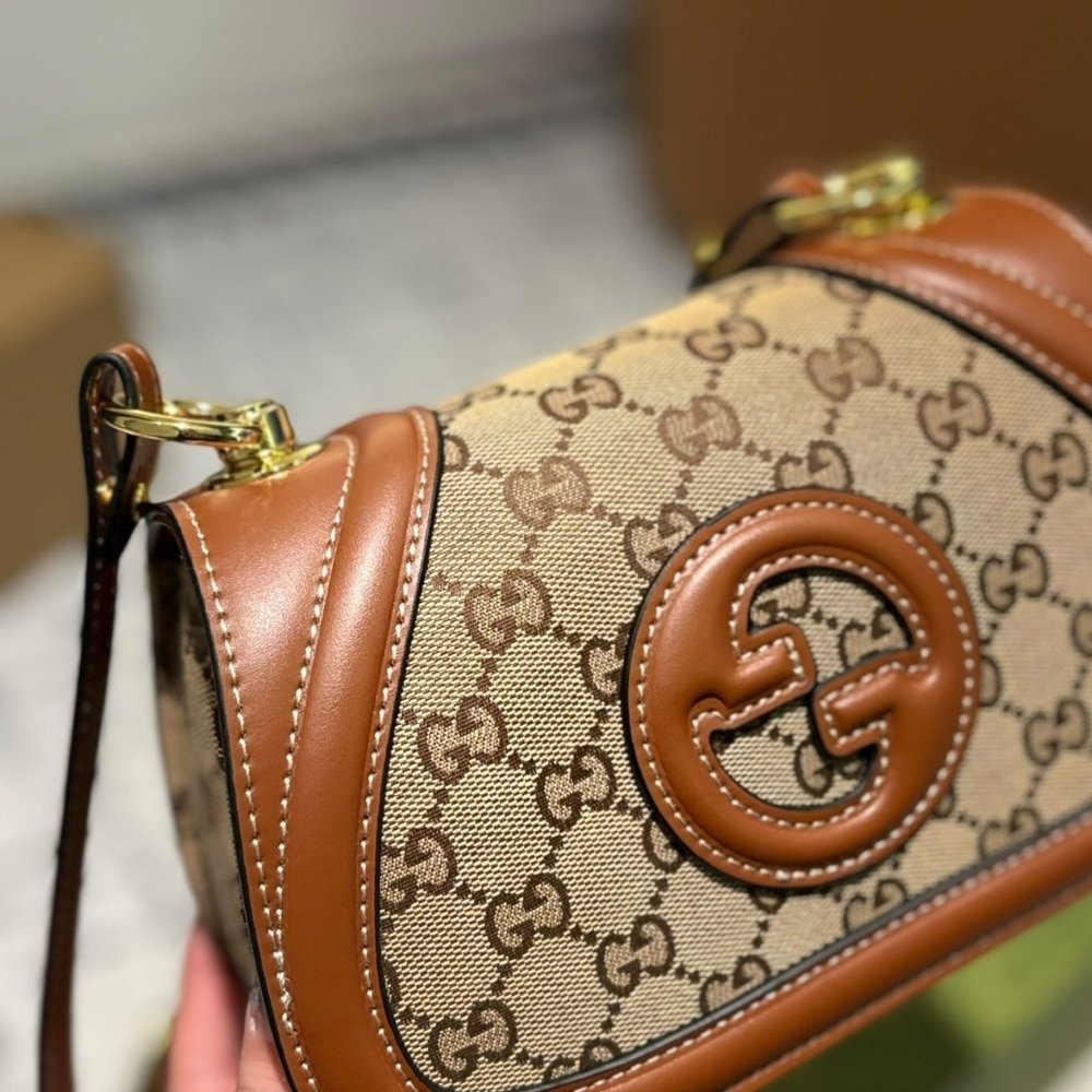 Gucci Blondie Mini Shoulder Bag Beige And Brown 22Cm 815700 HAAKG 9755