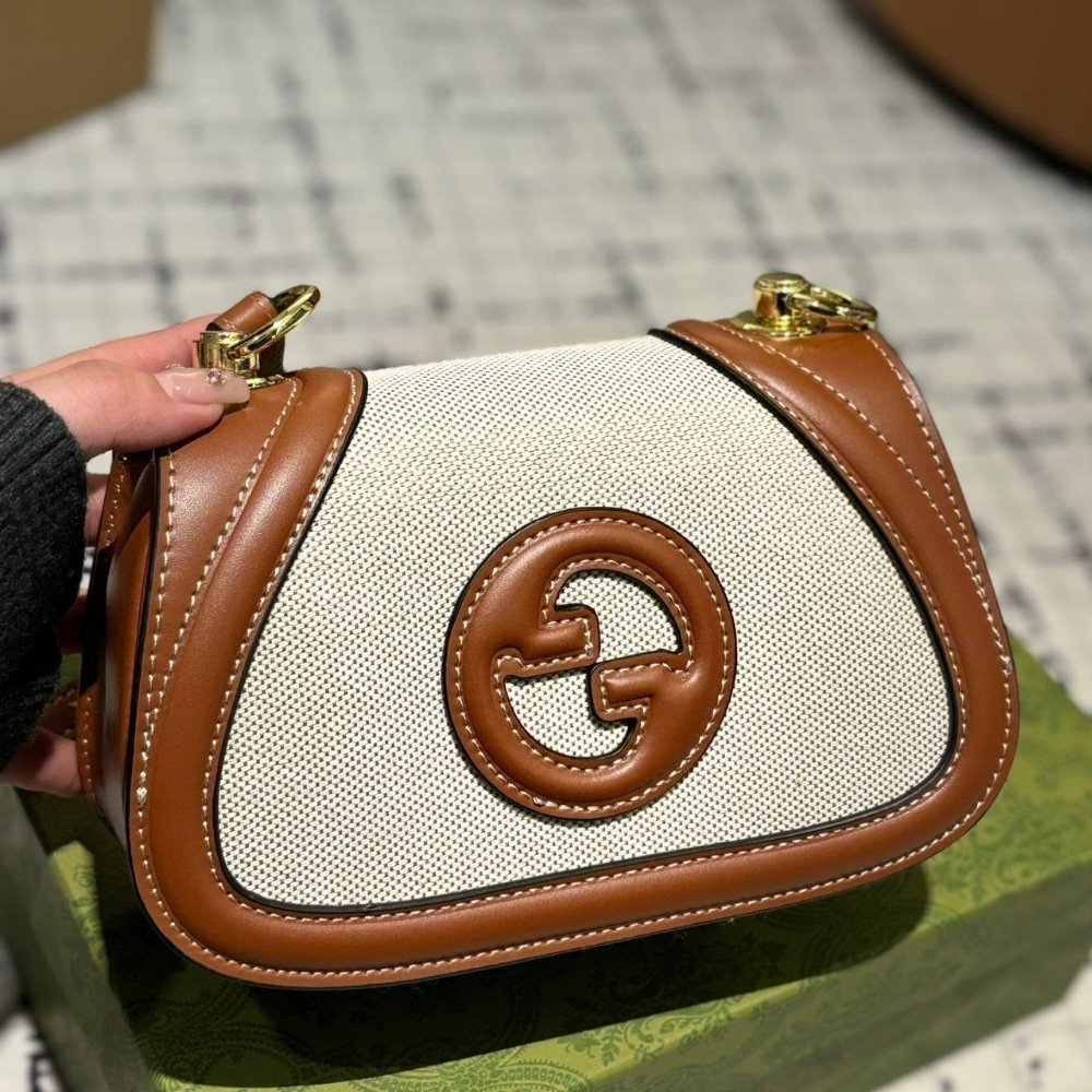 Gucci Blondie Mini Shoulder Bag Ivory And Brown 22Cm 815700 HAAKF 2545