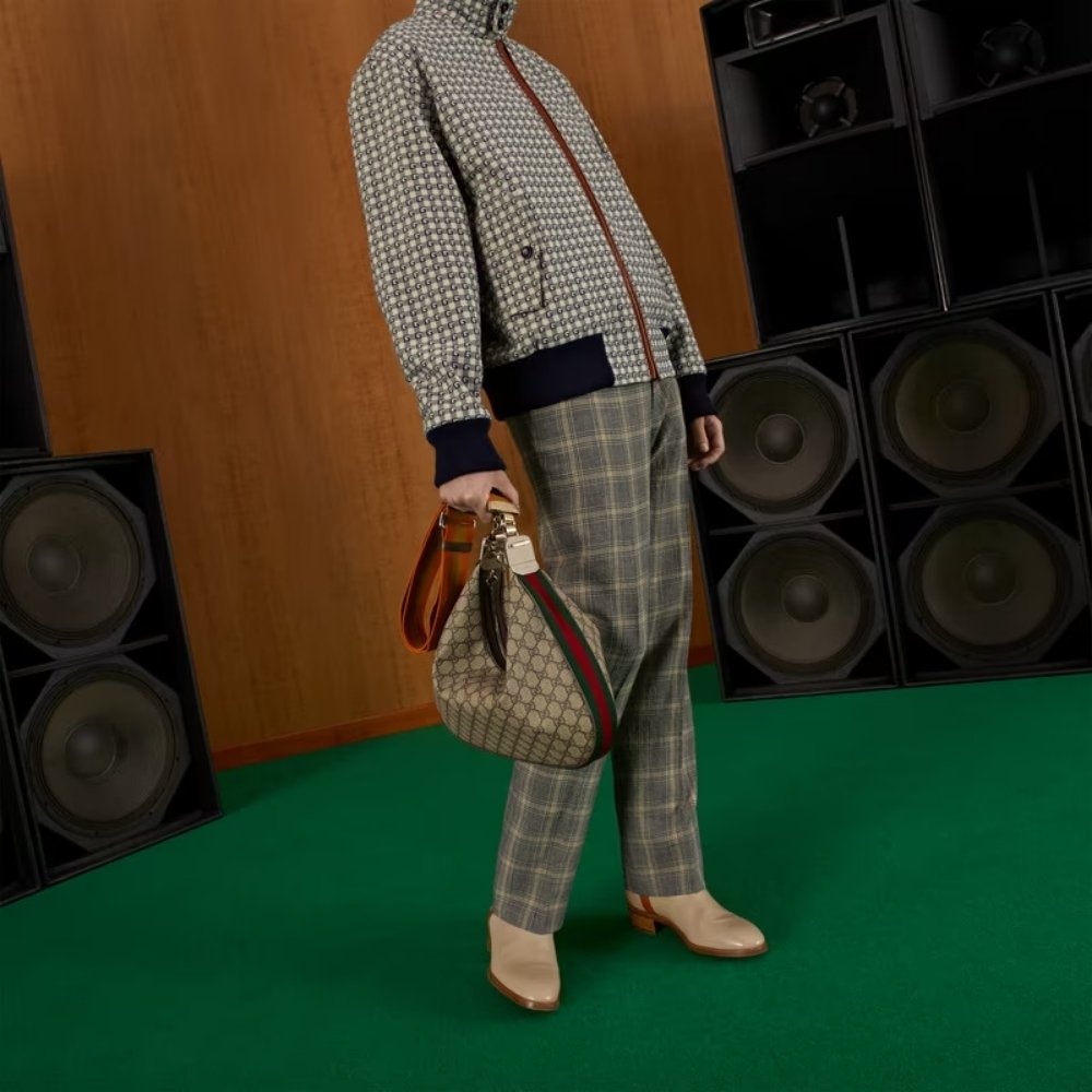 Gucci GG Attache Large Shoulder Bag Beige Ebony 35Cm 702823 96GRN 4091