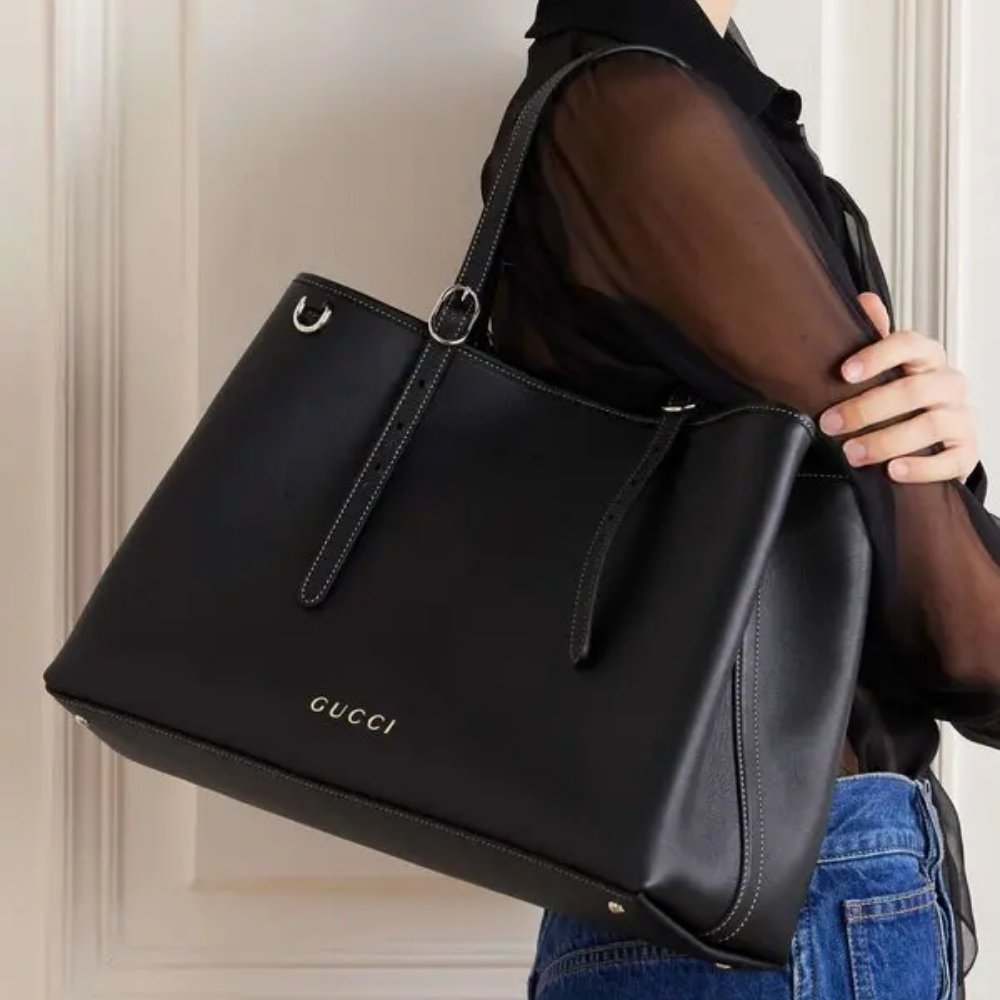 Gucci GG Emblem Medium Tote Bag Black 31Cm 815213 AAEC2 1000