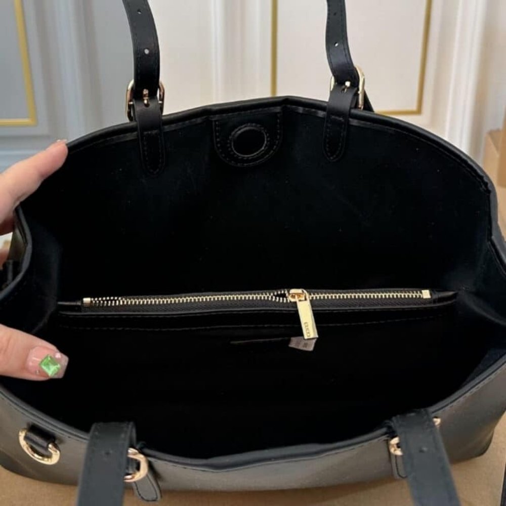 Gucci GG Emblem Medium Tote Bag Black 31Cm 815213 AAEC2 1000
