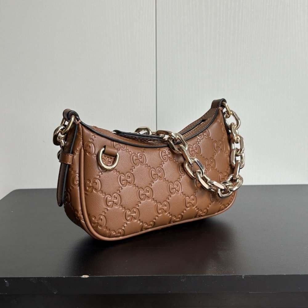 Gucci GG Emblem Mini Shoulder Bag In Brown 19Cm 847091 AAFDV 2718