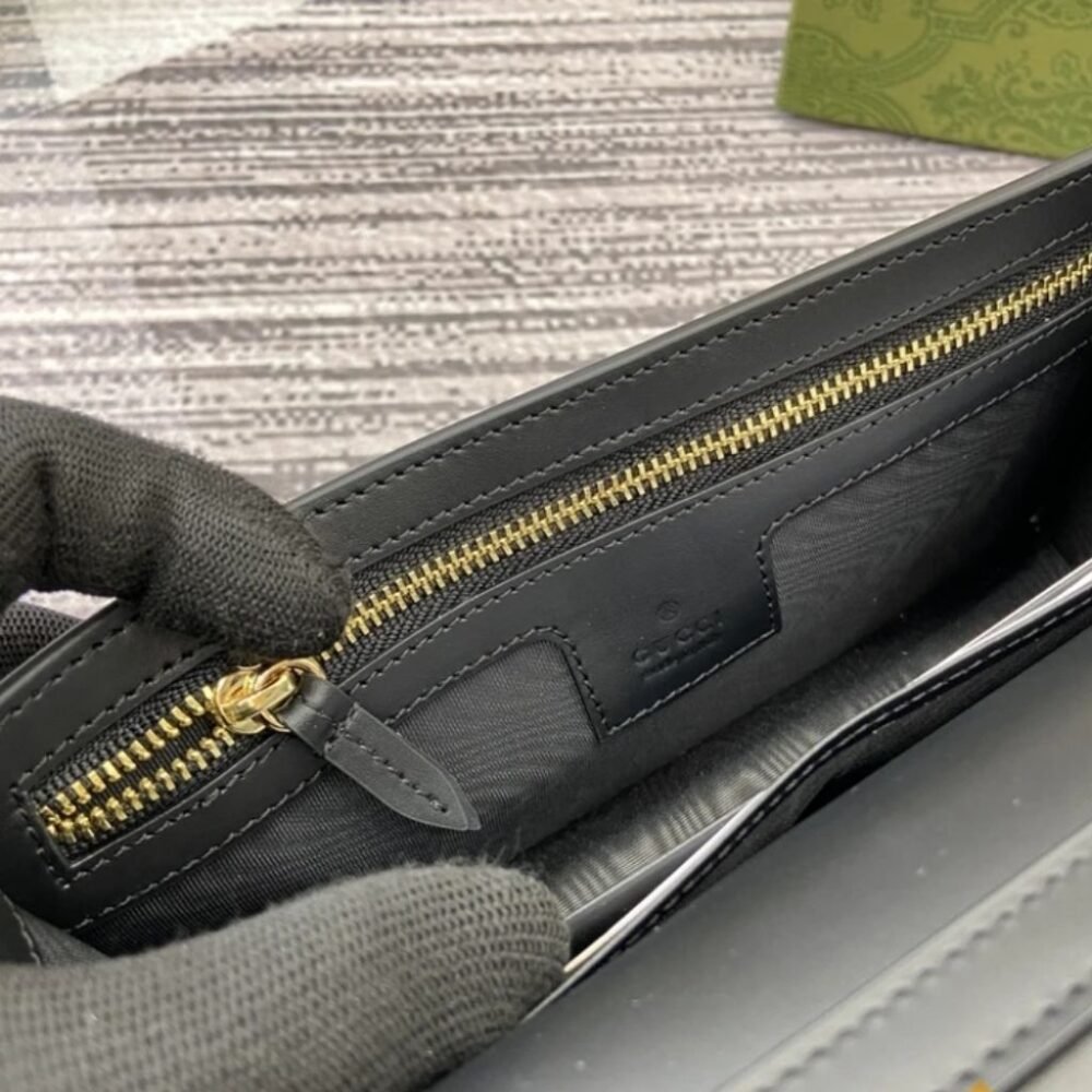 Gucci GG Emblem Small Shoulder Bag Beige And Black 20Cm 820688 FAD6L 9741